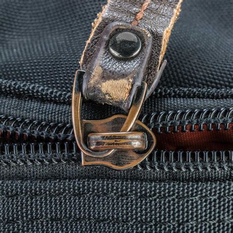 Zipper fix near me - Zipper Problems to Take to a Repair Service Pocket zippers where the two sides have detached: This requires a sewing repair or a complete zipper replacement (also a sewing repair). Take this fix to a professional …